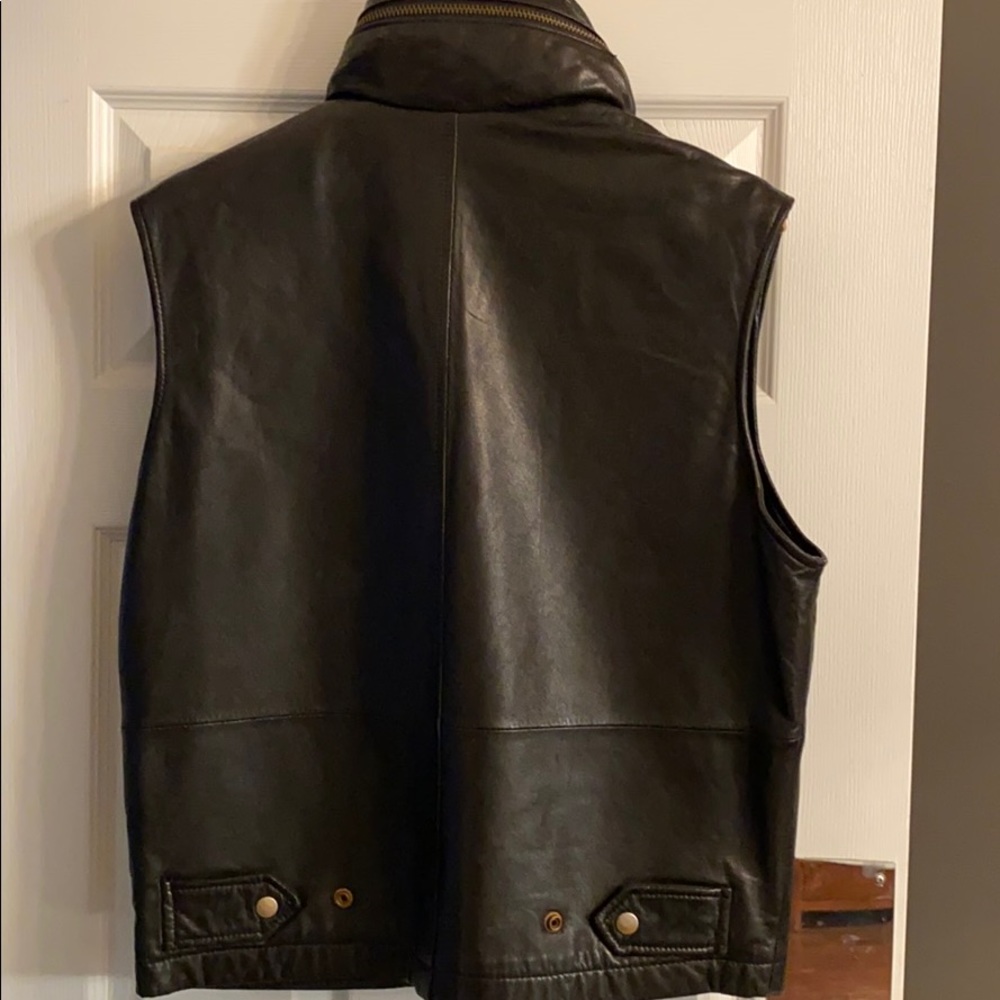 Vest - Picture 3 of 3